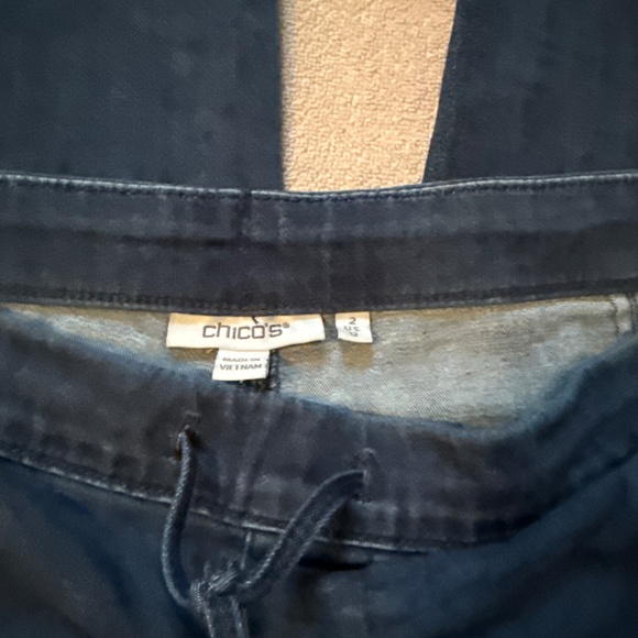 Jeans - Picture 3 of 3